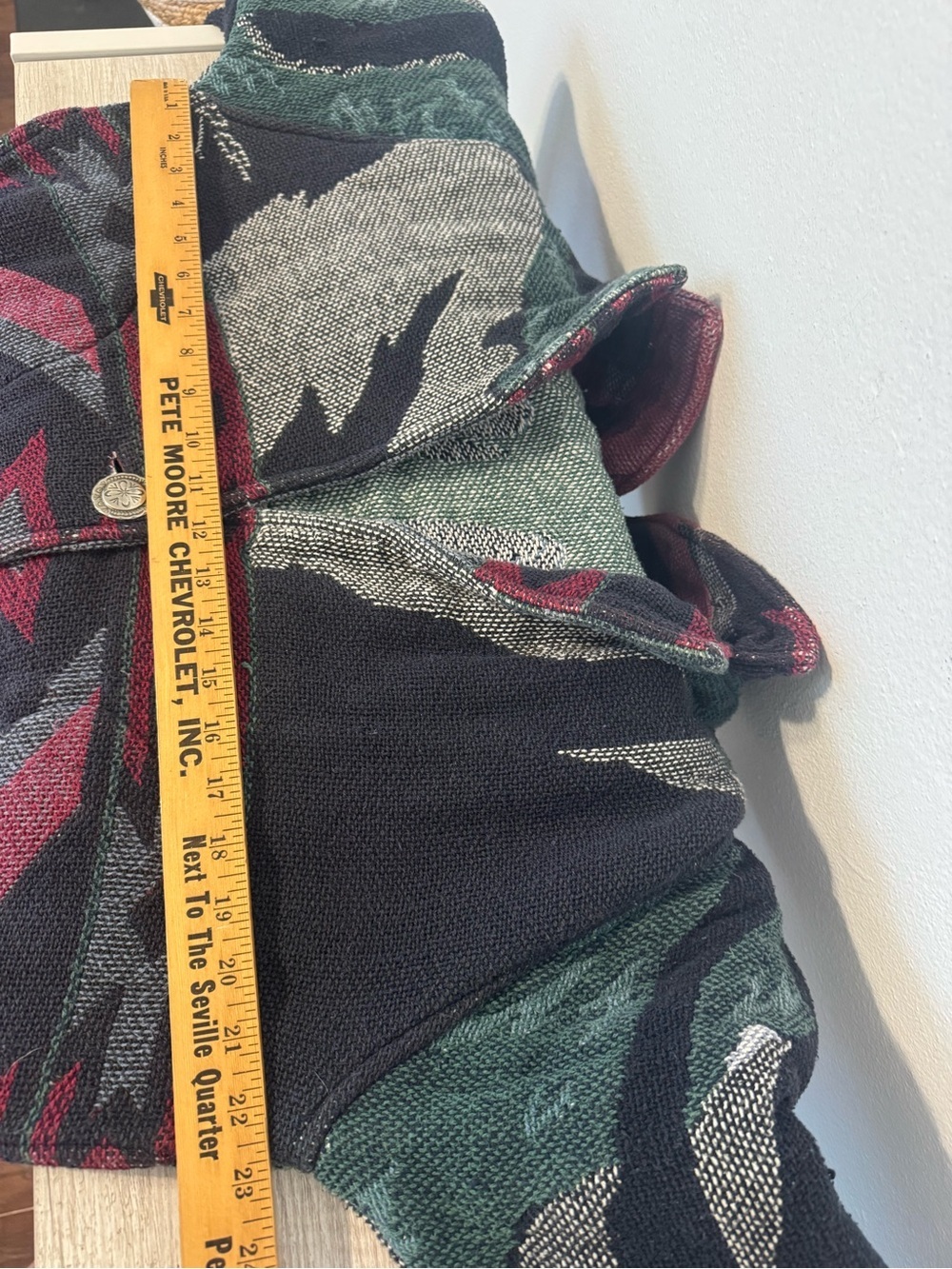 Vintage 90s Painted Pony Wolf Southwestern Tapestry Jacket Cropped Concho Button - Picture 6 of 16